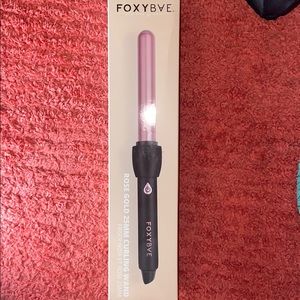 FoxyBae Curling Wand